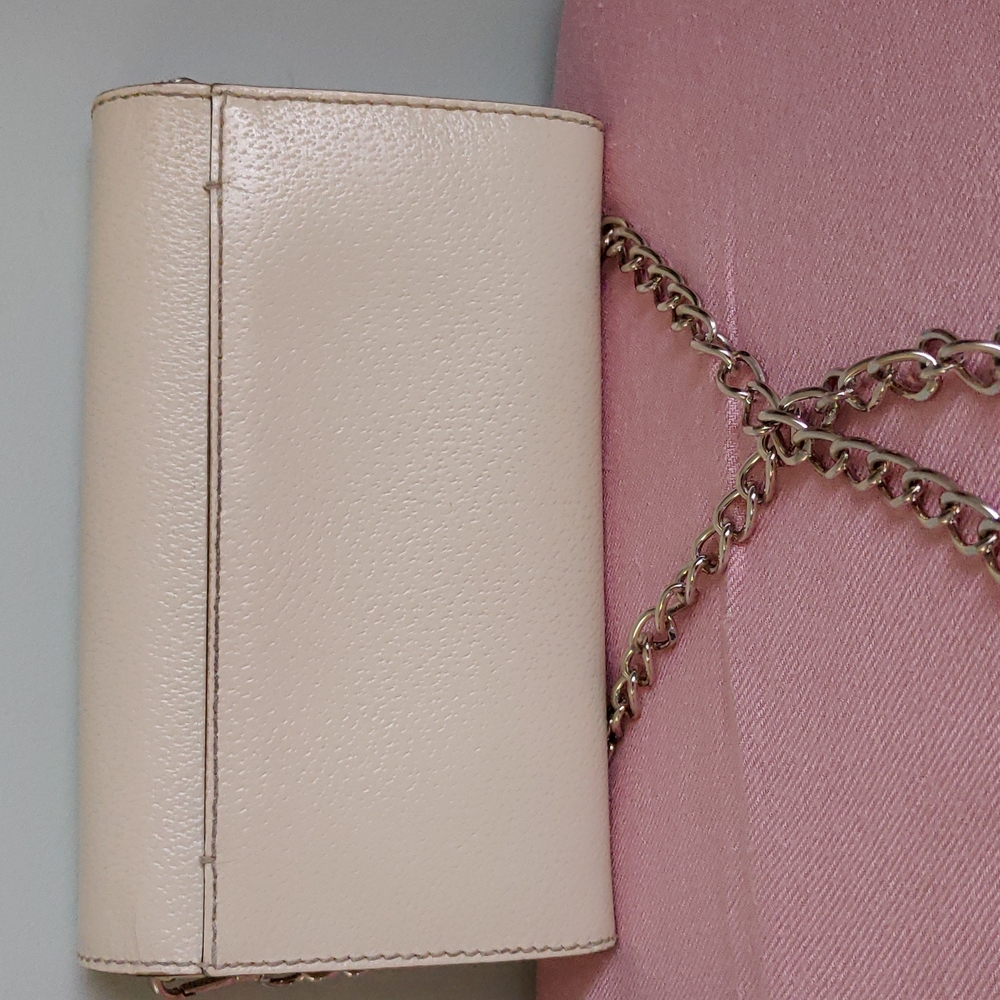 🎉Host Pick🎉Kate Spade Leather Mini Crossbody / Wallet - Picture 5 of 7
